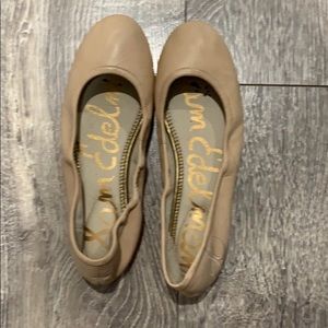 Nude flats